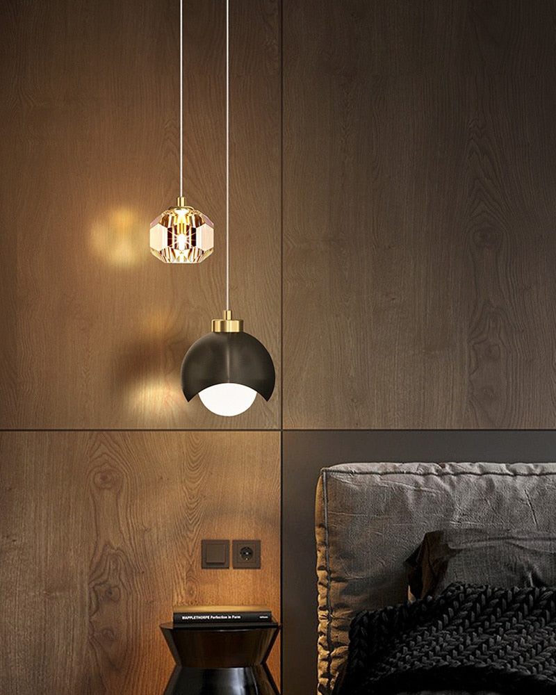 Caille Gold/Black Ball Shape Lamp for Bedroom