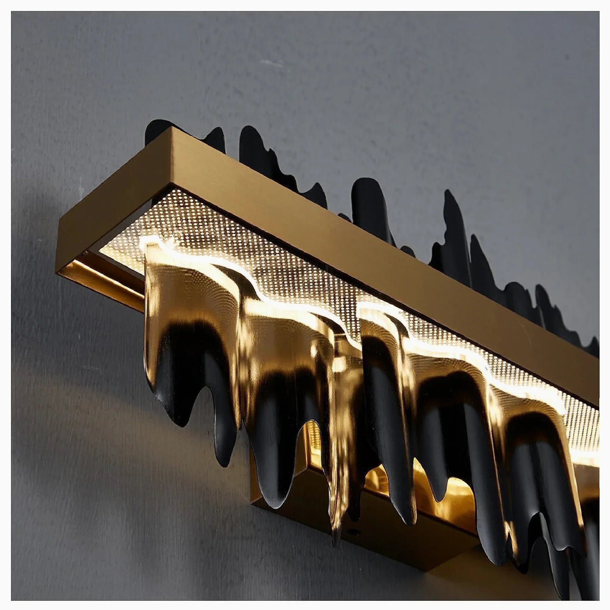 Moulinet | New Modern LED Gold/Black Wall Sconce