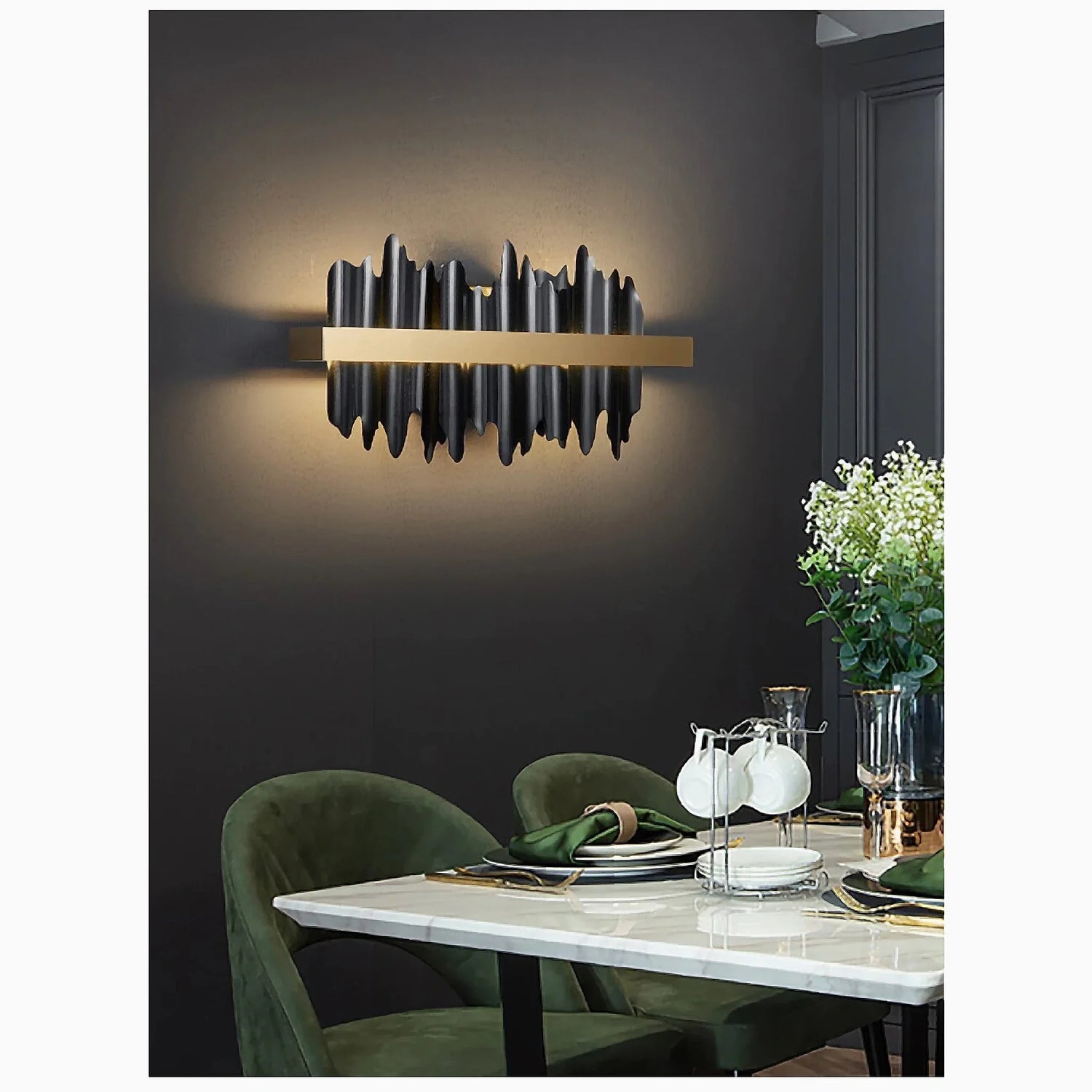 Moulinet | New Modern LED Gold/Black Wall Sconce