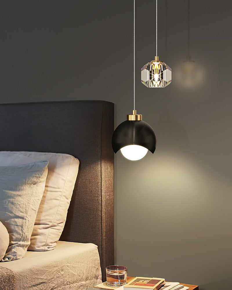 Caille Gold/Black Ball Shape Lamp for Bedroom